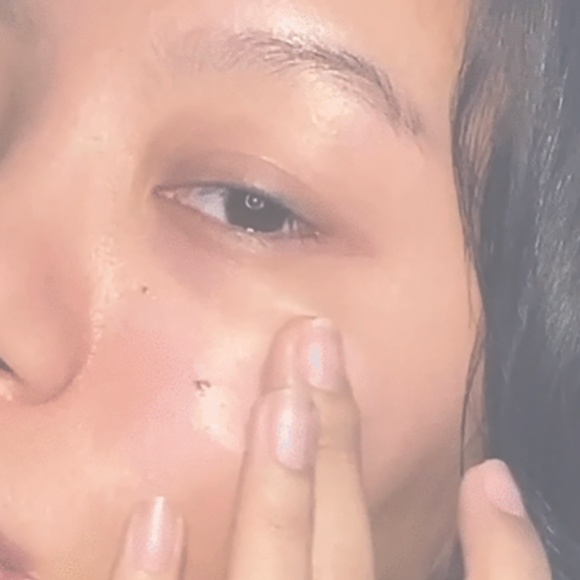 BUNDAL DEAL SolBody Gradual Self Tanning Face Moisturizer, Medium to Deep - Picture 2 of 3